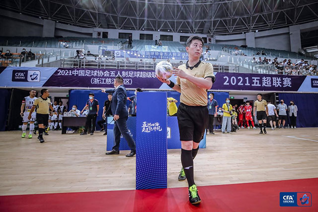 郭艾伦爆砍32分6记三分破纪录 广州大胜吉林