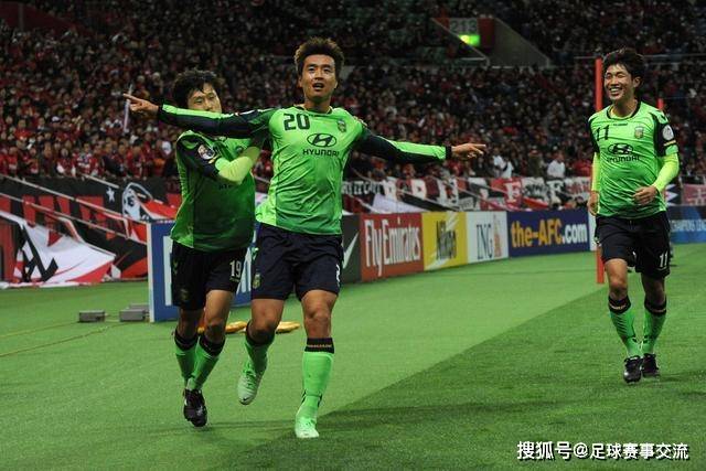 37岁韩德君和34岁李晓旭轻松通过体能测试